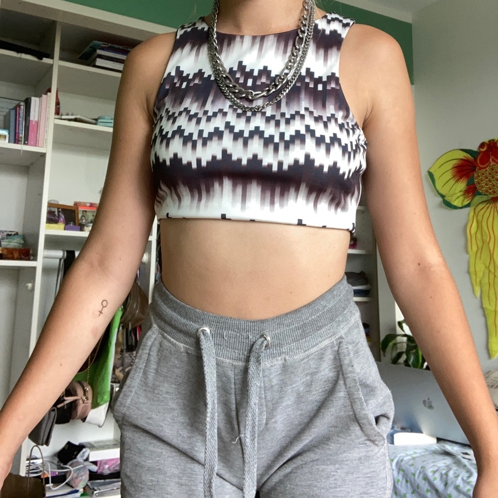 Sports bra